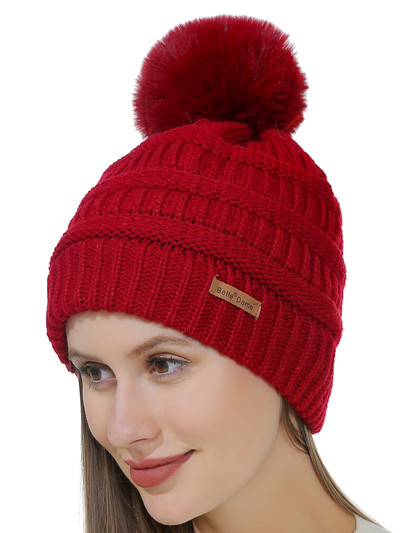 Bonnet en tricot plaire doublé avec pompon en fausse fourrure - Rouge – Image 3
