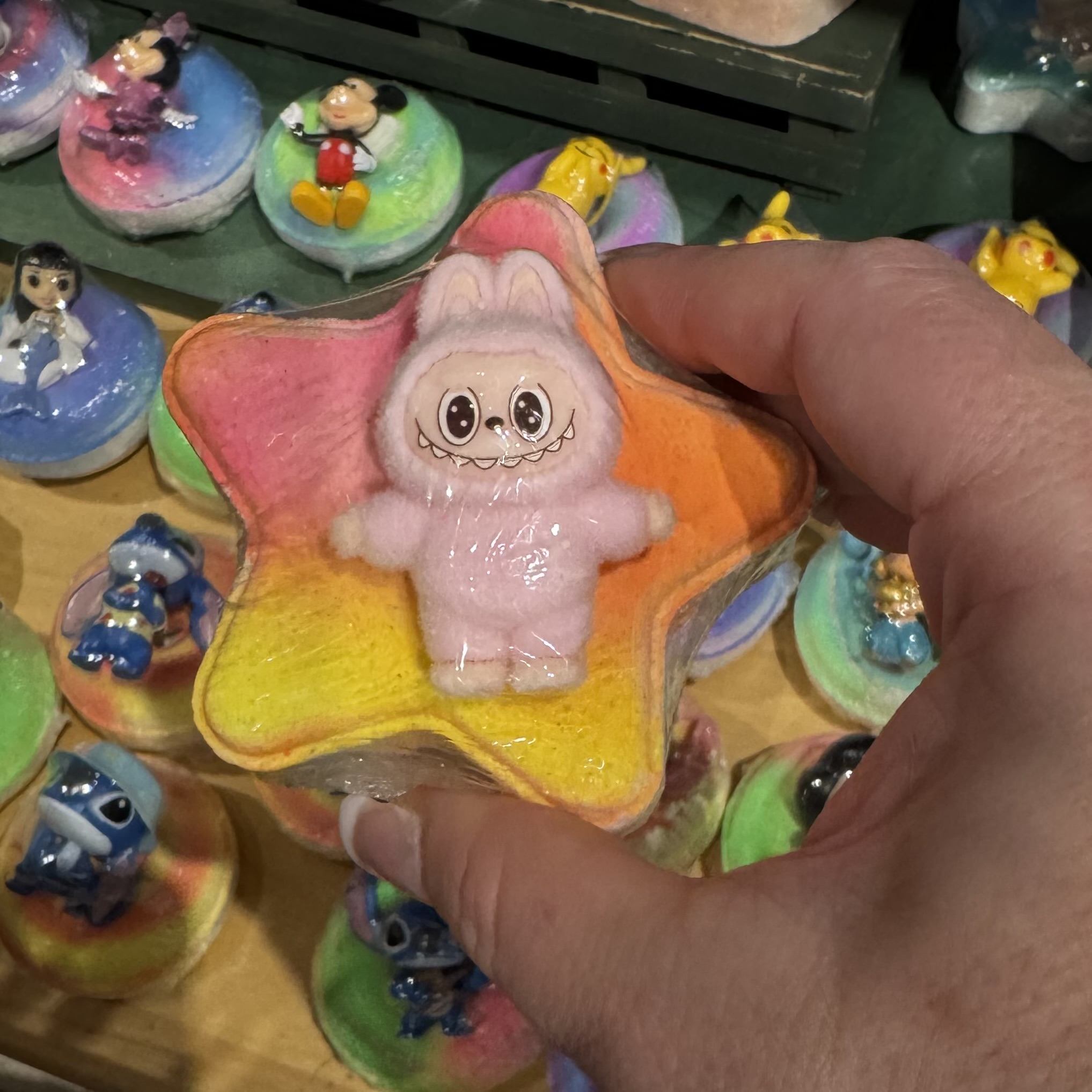 Bombe de bain avec jouet Labubu rose étoile - Ka-Boum